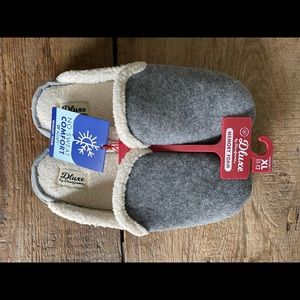 Memory Foam Slippers (Delux by Dearfoam)
